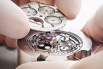 石家庄劳力士手表电路板烧坏了