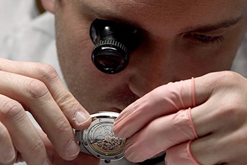 石家庄劳力士手表走慢官方售后维修电话